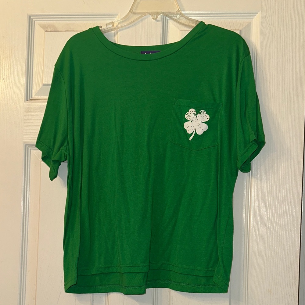 Claire's Green Clover Top